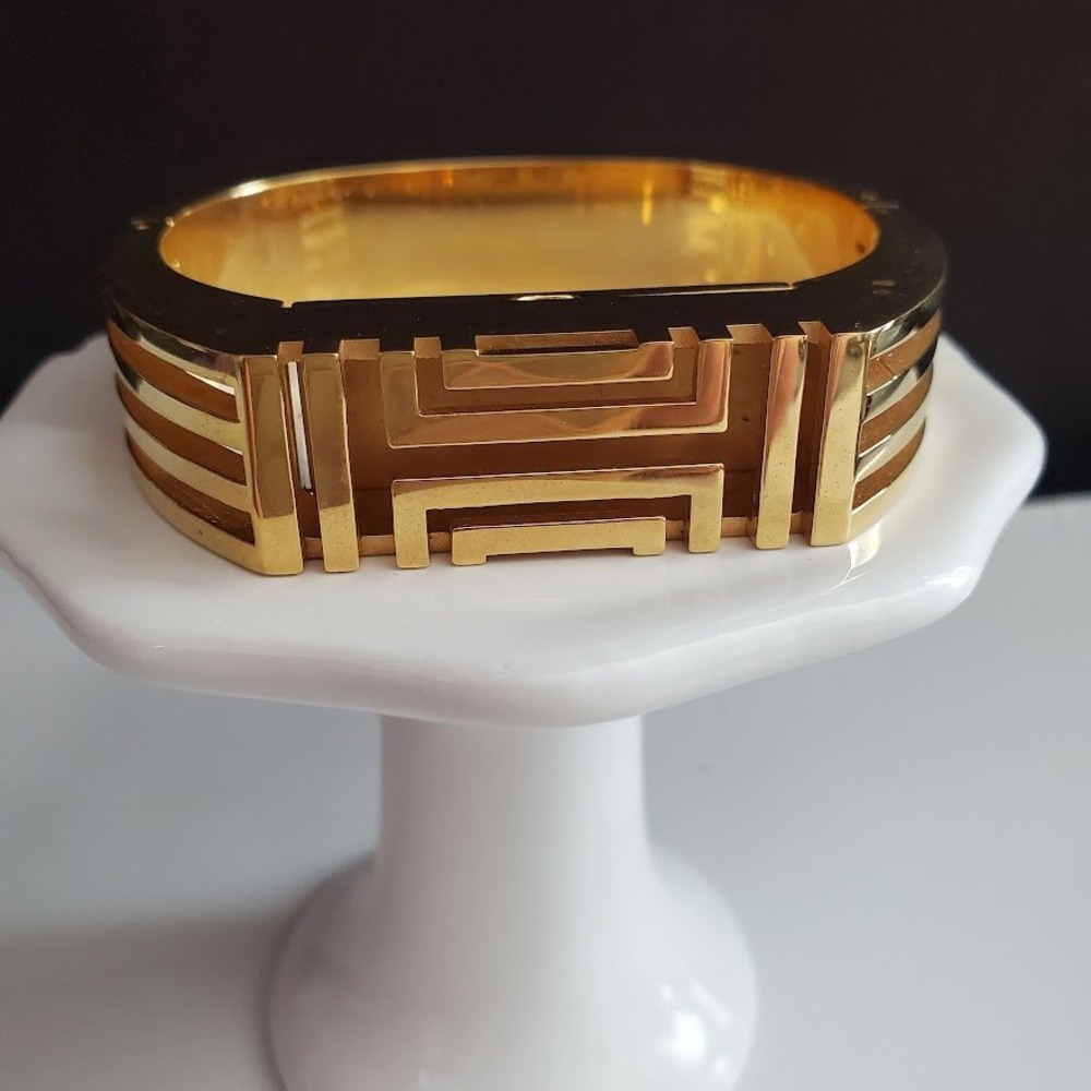 Tory Burch Gold Tone Fit Bit Cutout Hinge Bangle Bracelet with Dust Bag
